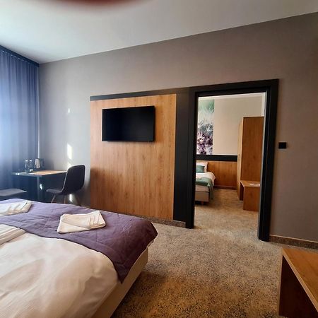 Hotel Port 2000 Torzym Εξωτερικό φωτογραφία