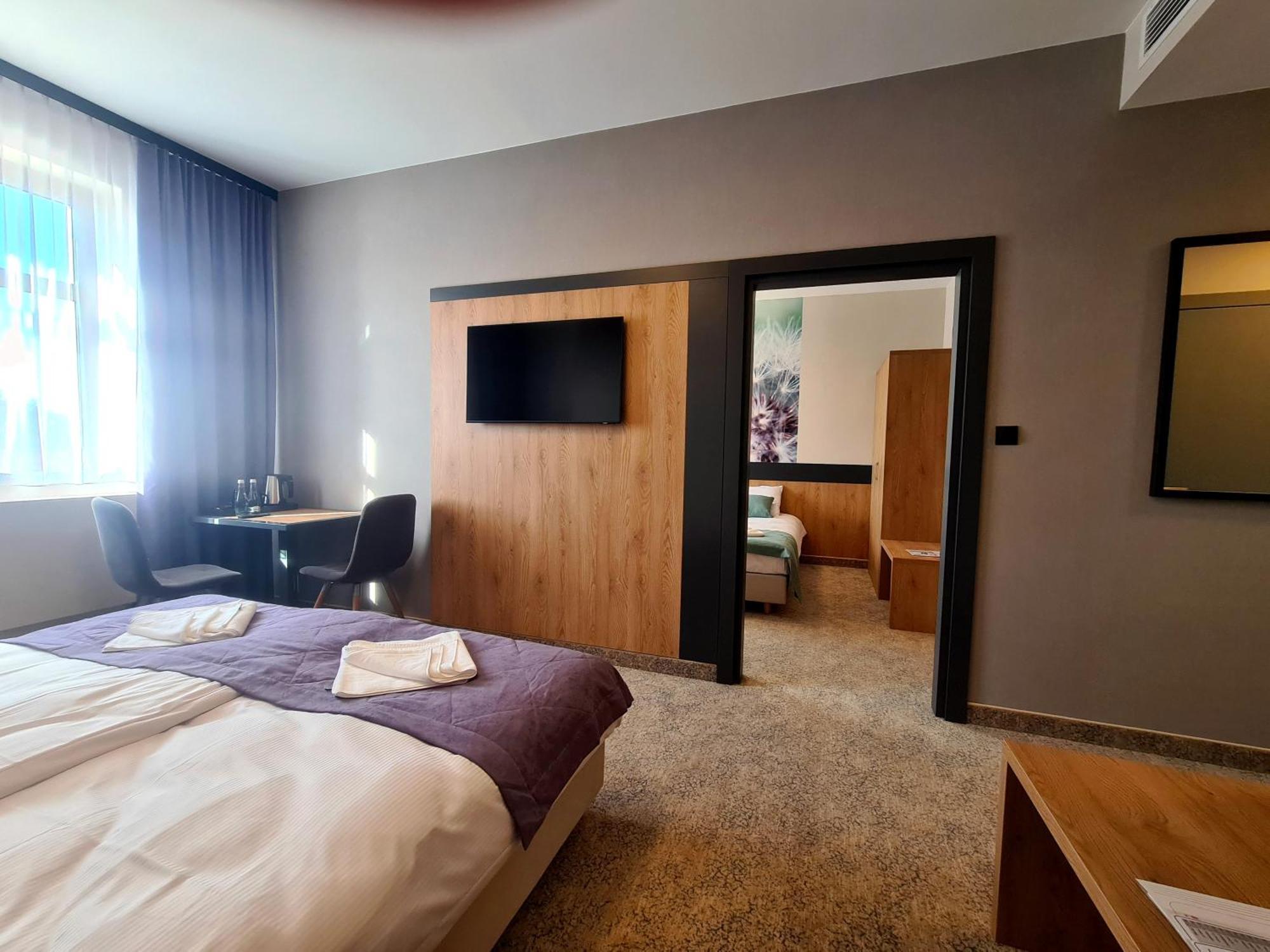 Hotel Port 2000 Torzym Εξωτερικό φωτογραφία